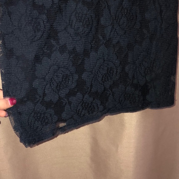 navy lace bodycon dress🌟🌟🌟 - Picture 4 of 5